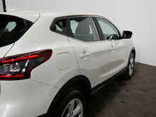 Nissan Qashqai DIG-T Acenta Premium 