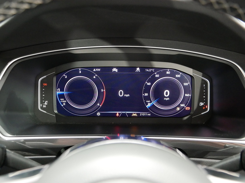 Volkswagen 2.0 TDI R-Line Tech SUV 5dr Diesel DSG Euro 6 (s/s) (150 ps)