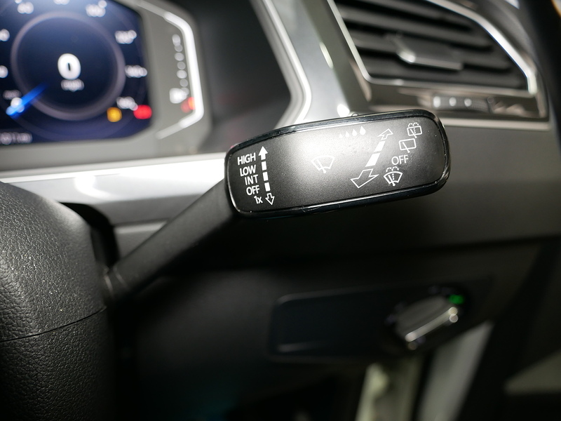 Volkswagen 2.0 TDI R-Line Tech SUV 5dr Diesel DSG Euro 6 (s/s) (150 ps)