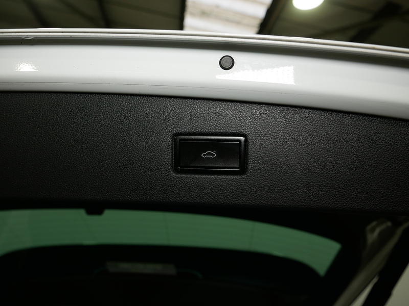 Volkswagen 2.0 TDI R-Line Tech SUV 5dr Diesel DSG Euro 6 (s/s) (150 ps)