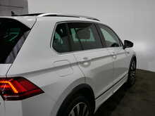 Volkswagen Tiguan TDI R-Line Tech 