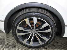 Volkswagen Tiguan TDI R-Line Tech 