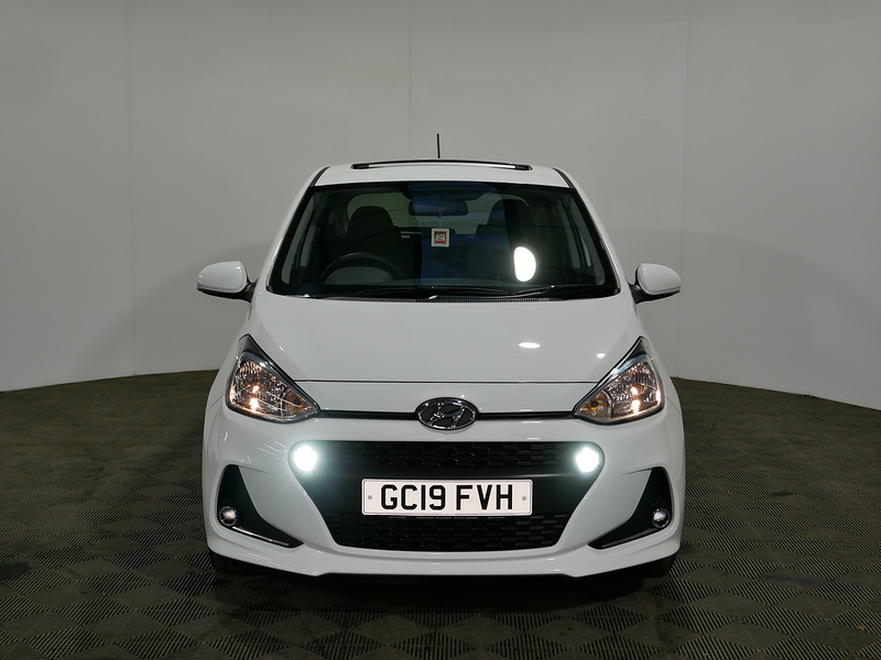 Hyundai 1.2 Premium SE Hatchback 5dr Petrol Manual Euro 6 (87 ps)