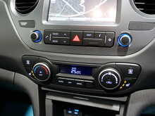 Hyundai i10 Premium SE 