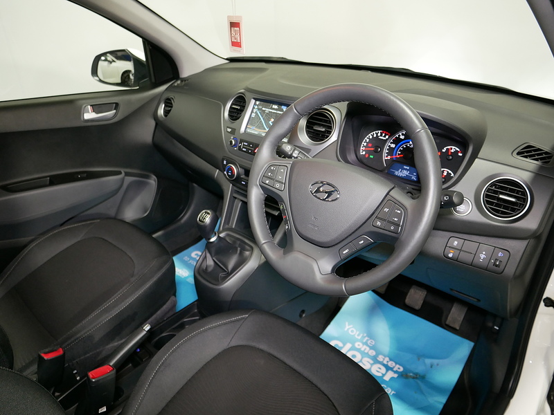 Hyundai 1.2 Premium SE Hatchback 5dr Petrol Manual Euro 6 (87 ps)