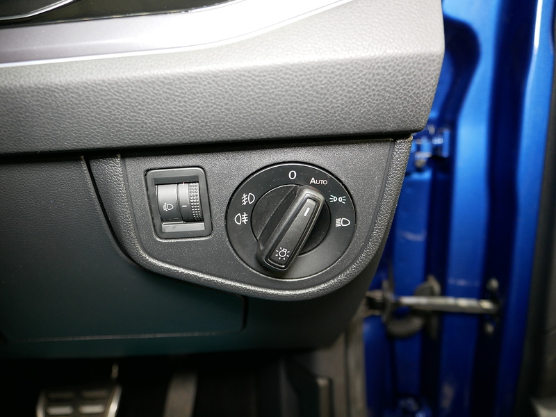 Volkswagen 1.0 TSI GPF R-Line Hatchback 5dr Petrol DSG Euro 6 (s/s) (115 ps)