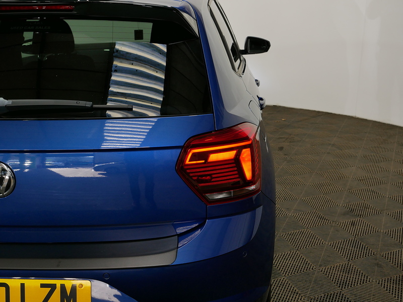 Volkswagen 1.0 TSI GPF R-Line Hatchback 5dr Petrol DSG Euro 6 (s/s) (115 ps)