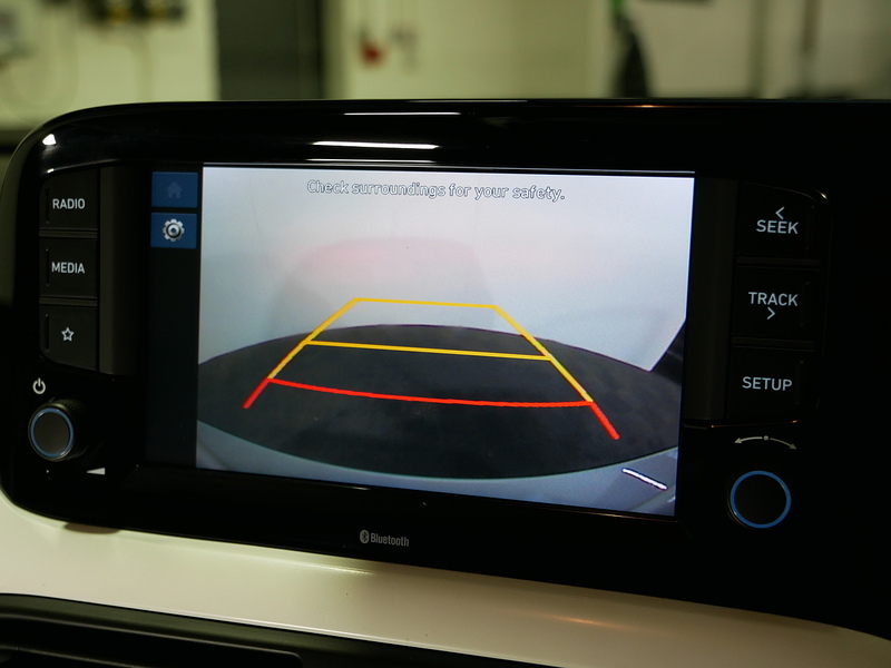 Hyundai 1.2 Premium Hatchback 5dr Petrol Auto Euro 6 (s/s) (84 ps)