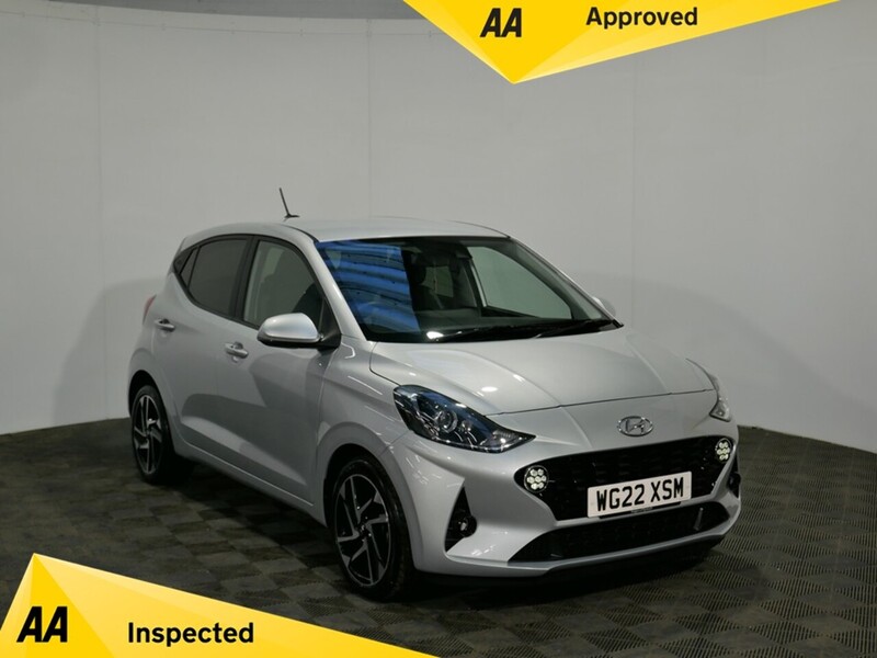 Hyundai 1.2 Premium Hatchback 5dr Petrol Auto Euro 6 (s/s) (84 ps)