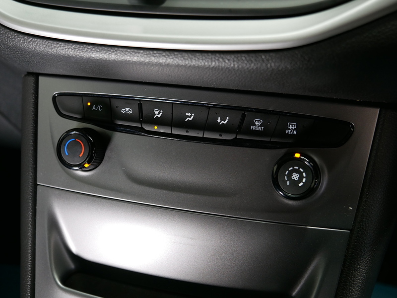 Vauxhall Astra CDTi ecoFLEX Design - U4121