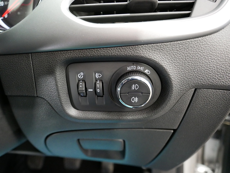 Vauxhall Astra CDTi ecoFLEX Design - U4121