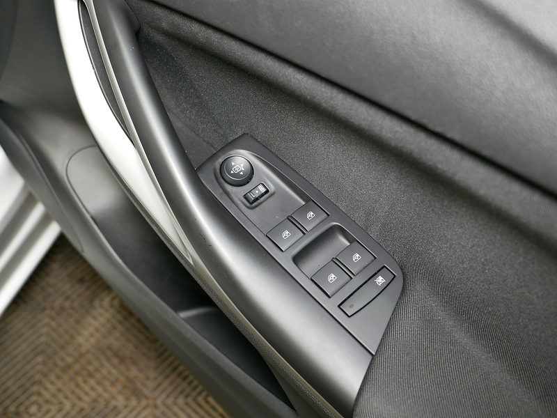 Vauxhall Astra CDTi ecoFLEX Design - U4121