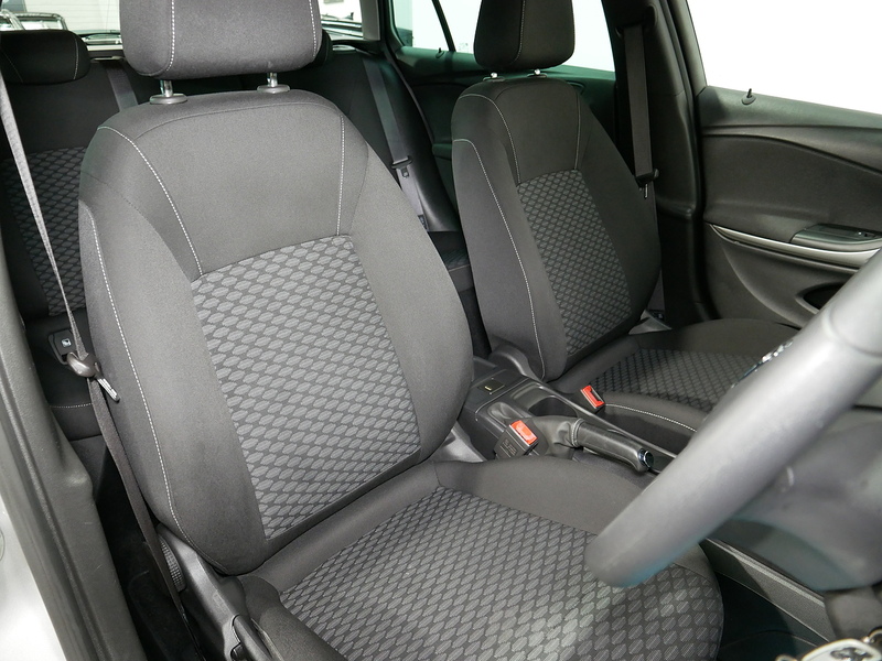 Vauxhall Astra CDTi ecoFLEX Design - U4121