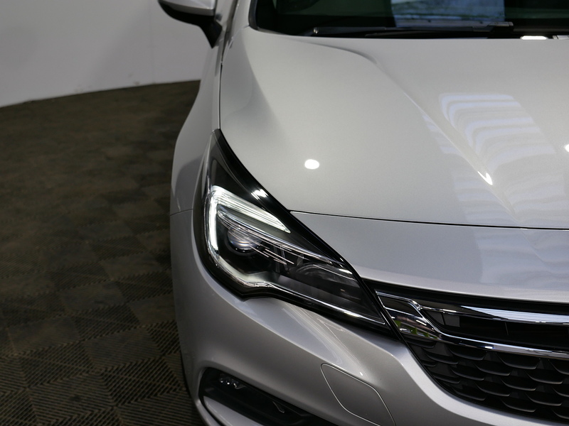 Vauxhall Astra CDTi ecoFLEX Design - U4121