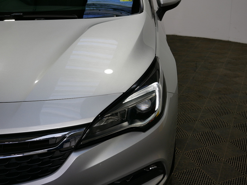 Vauxhall Astra CDTi ecoFLEX Design - U4121