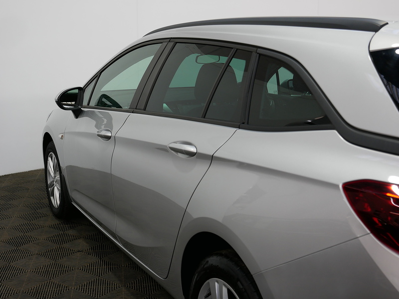 Vauxhall Astra CDTi ecoFLEX Design - U4121