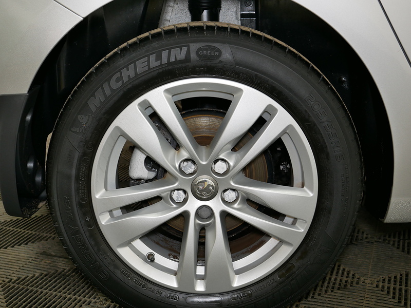 Vauxhall Astra CDTi ecoFLEX Design - U4121