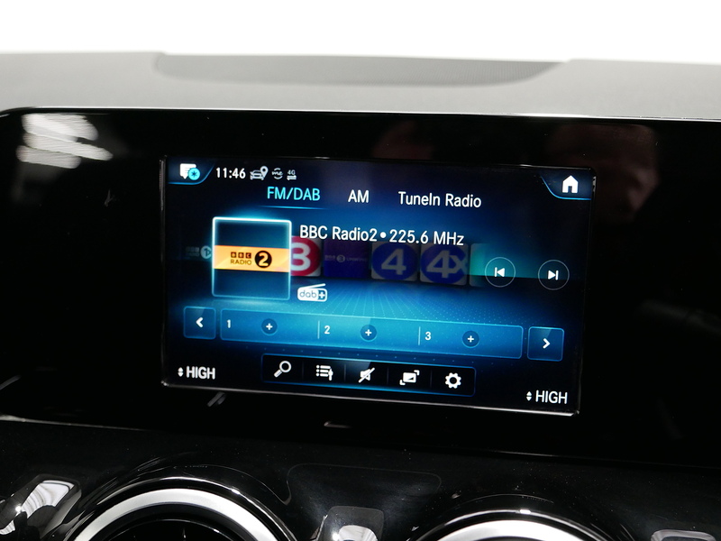 Mercedes-Benz GLA GLA200 Sport - U4127