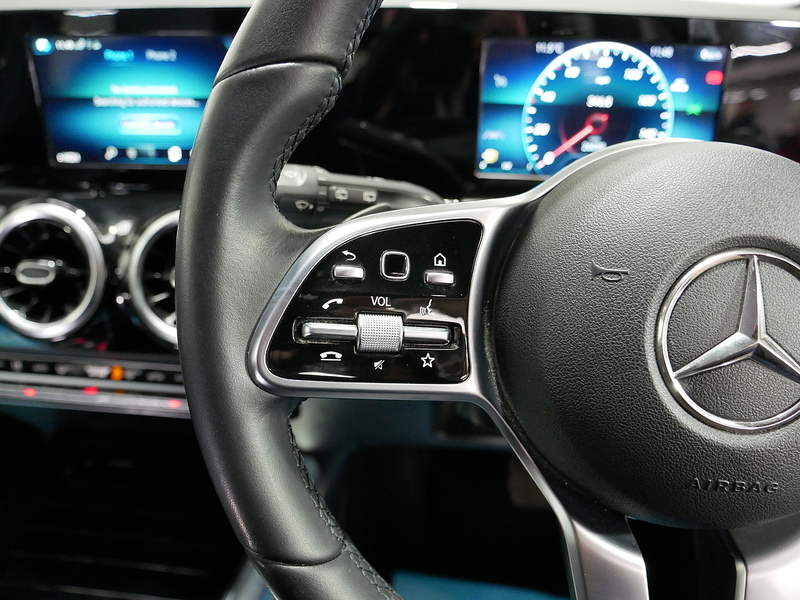 Mercedes-Benz GLA GLA200 Sport - U4127