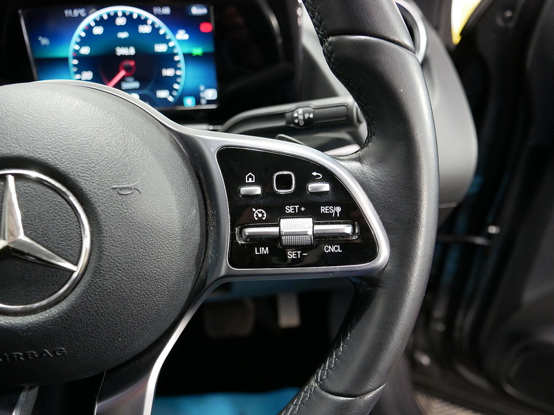 Mercedes-Benz GLA GLA200 Sport - U4127