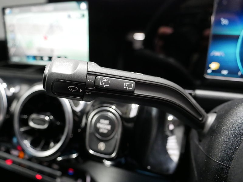 Mercedes-Benz GLA GLA200 Sport - U4127