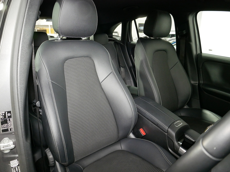 Mercedes-Benz GLA GLA200 Sport - U4127