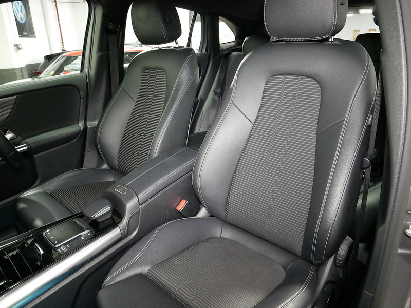 Mercedes-Benz GLA GLA200 Sport - U4127