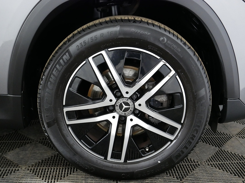 Mercedes-Benz GLA GLA200 Sport - U4127