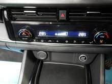 Nissan Qashqai DIG-T MHEV Acenta Premium 