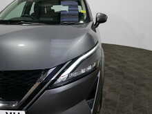 Nissan Qashqai DIG-T MHEV Acenta Premium 
