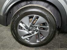 Nissan Qashqai DIG-T MHEV Acenta Premium 