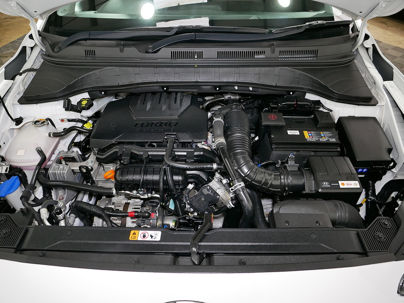 Hyundai 1.0 T-GDi MHEV Premium SUV 5dr Petrol Hybrid Manual Euro 6 (s/s) (120 ps)