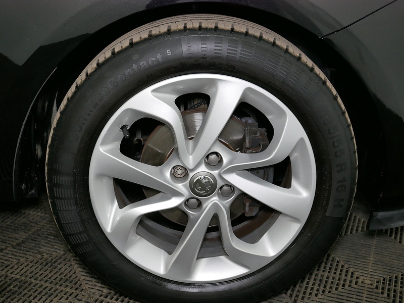 Vauxhall 1.4i ecoTEC Sport Hatchback 3dr Petrol Manual Euro 6 (90 ps)