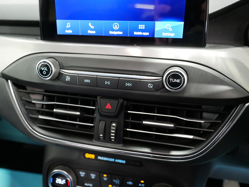 Ford Focus EcoBlue Titanium - U4157