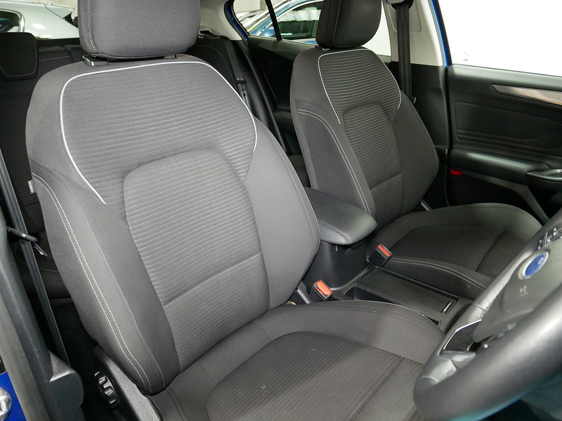 Ford Focus EcoBlue Titanium - U4157