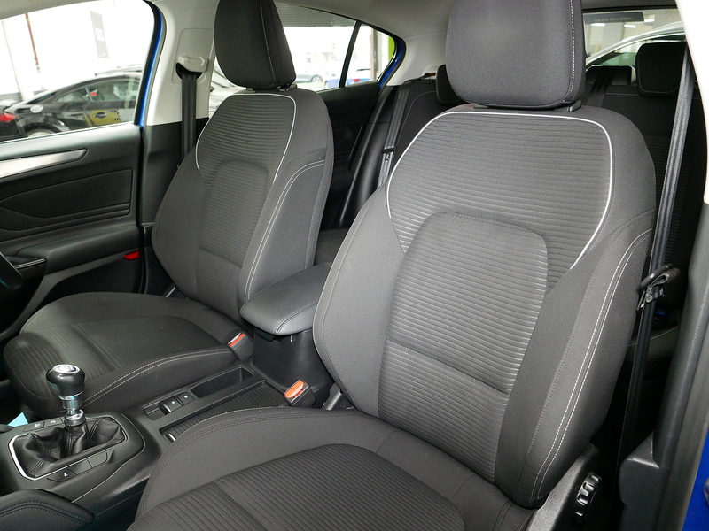 Ford Focus EcoBlue Titanium - U4157