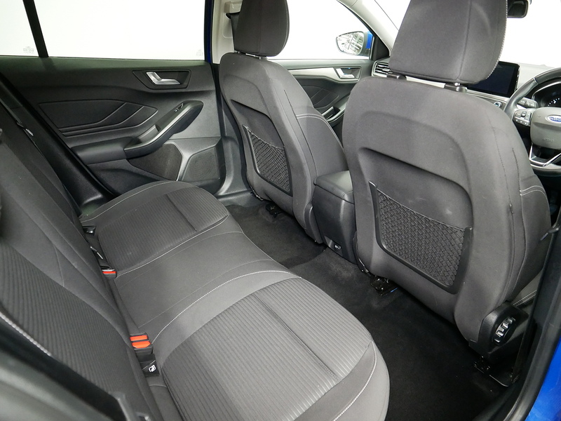 Ford Focus EcoBlue Titanium - U4157