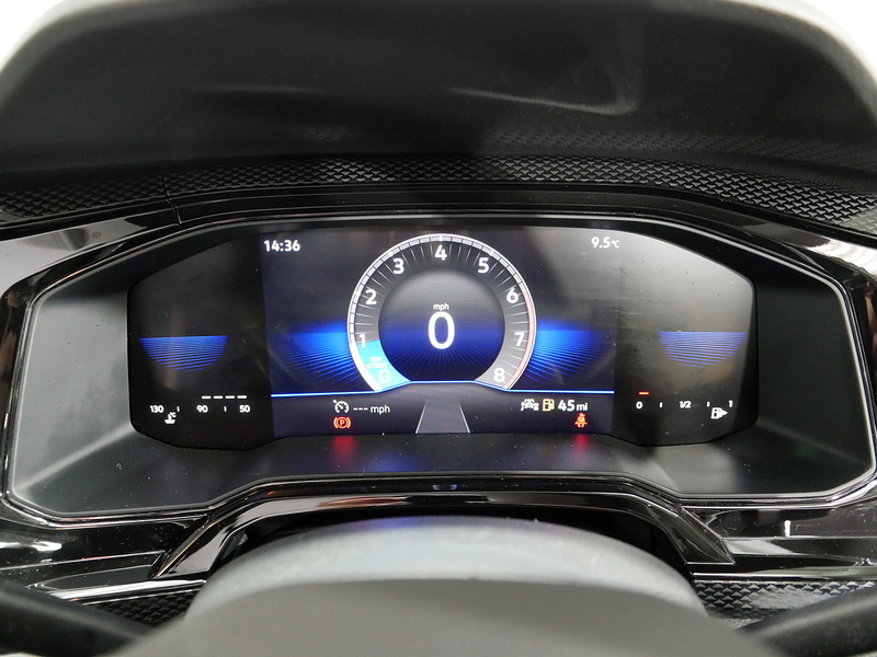 Volkswagen Polo EVO Life - U4159