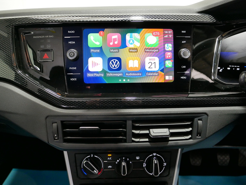 Volkswagen Polo EVO Life - U4159