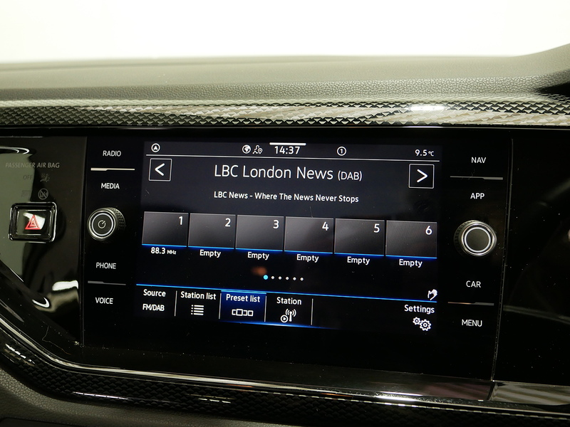 Volkswagen Polo EVO Life - U4159