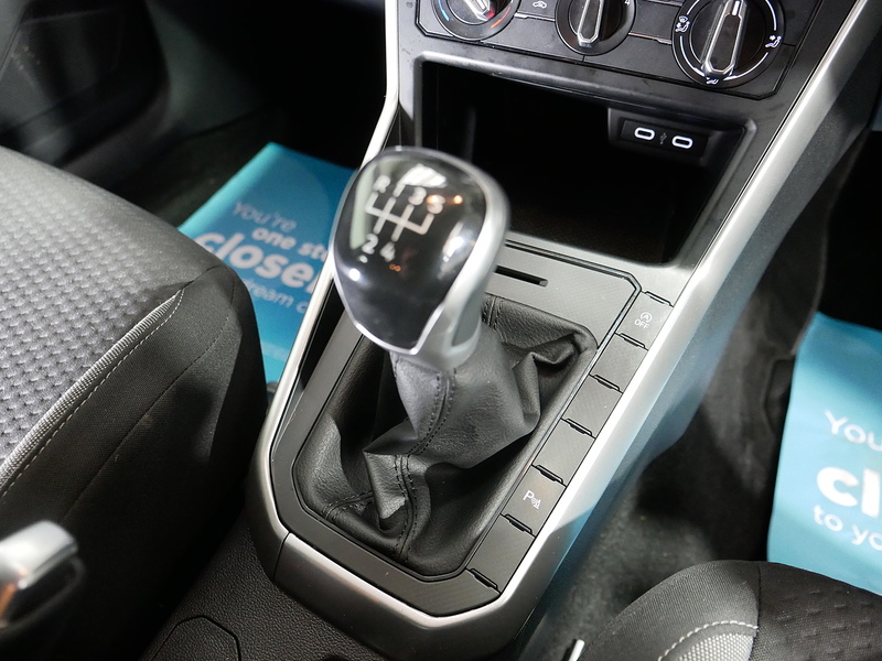 Volkswagen Polo EVO Life - U4159