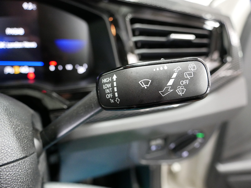 Volkswagen Polo EVO Life - U4159