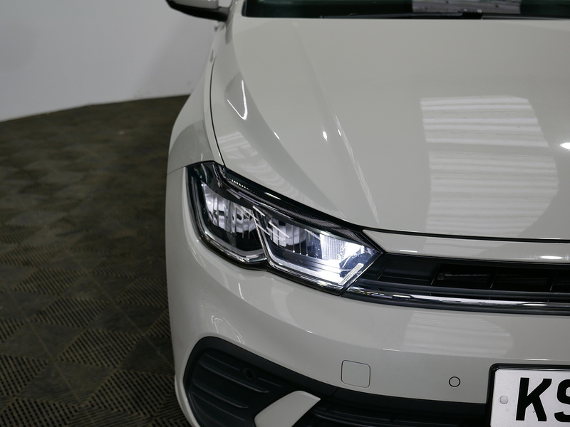 Volkswagen Polo EVO Life - U4159