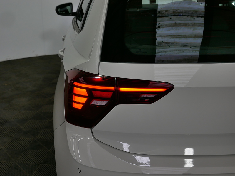 Volkswagen Polo EVO Life - U4159