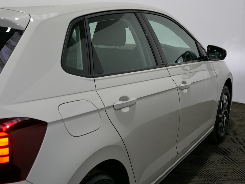 Volkswagen Polo EVO Life - U4159