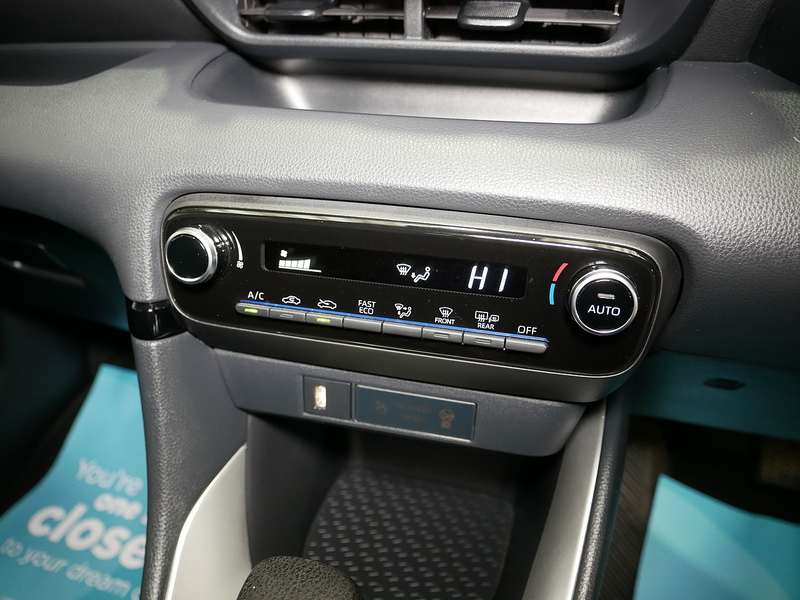 Toyota Yaris VVT-h Icon - U4163