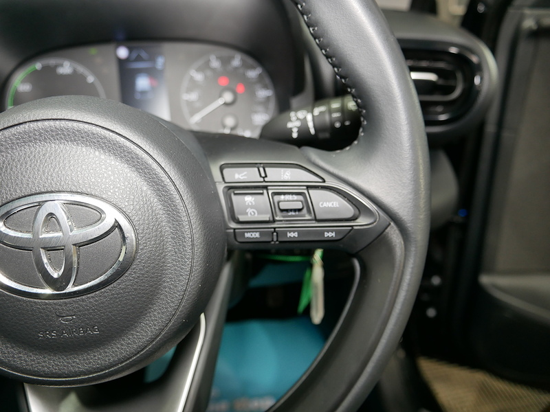 Toyota Yaris VVT-h Icon - U4163