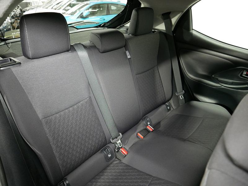 Toyota Yaris VVT-h Icon - U4163