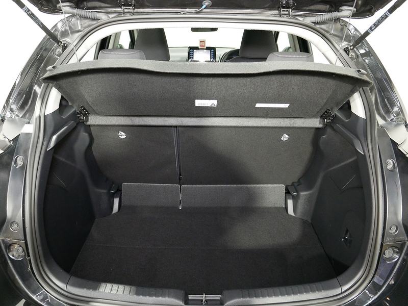 Toyota Yaris VVT-h Icon - U4163