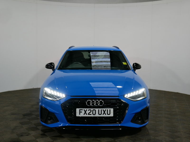 Audi A4 Avant TFSI Black Edition - U4166